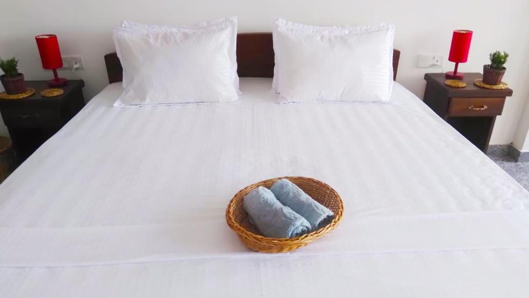 Wild Fortress Hotel Сигирия Екстериор снимка